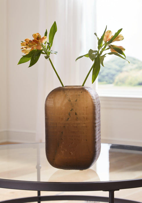 Capard Vase - MR ZEE FURNITURE