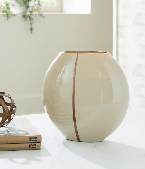 Sheabourne Vase - MR ZEE FURNITURE