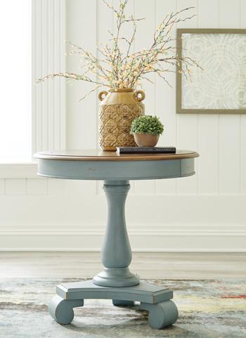 Mirimyn Accent Table - MR ZEE FURNITURE