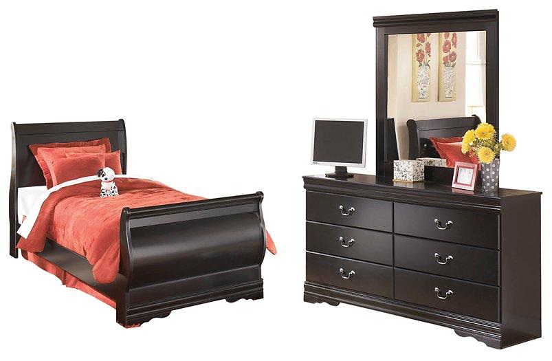 Huey Vineyard Bedroom Set - MR ZEE FURNITURE