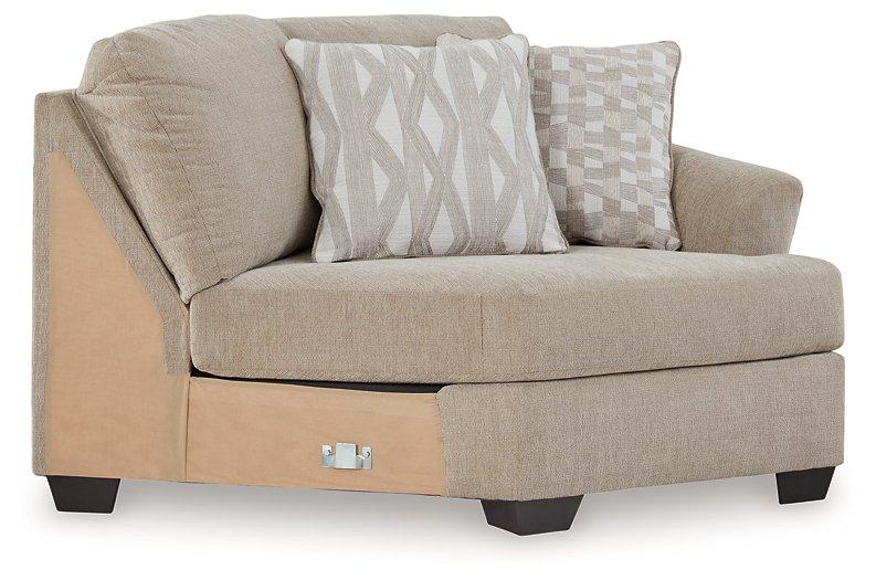 Brogan Bay 3-Piece Sectional with Cuddler - MR ZEE FURNITURE