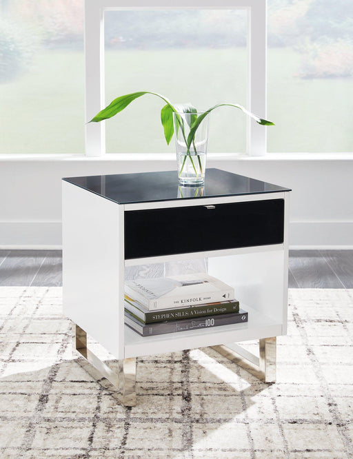 Gardoni End Table - MR ZEE FURNITURE