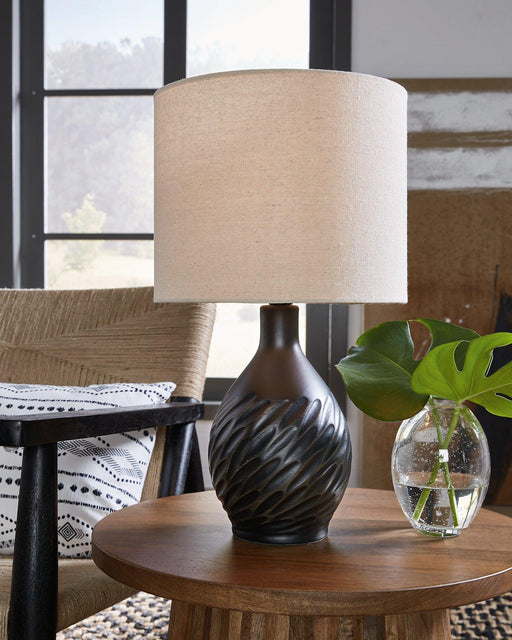 Garinton Table Lamp - MR ZEE FURNITURE