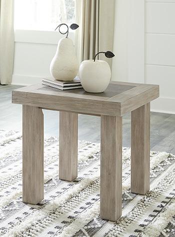 Hennington End Table - MR ZEE FURNITURE