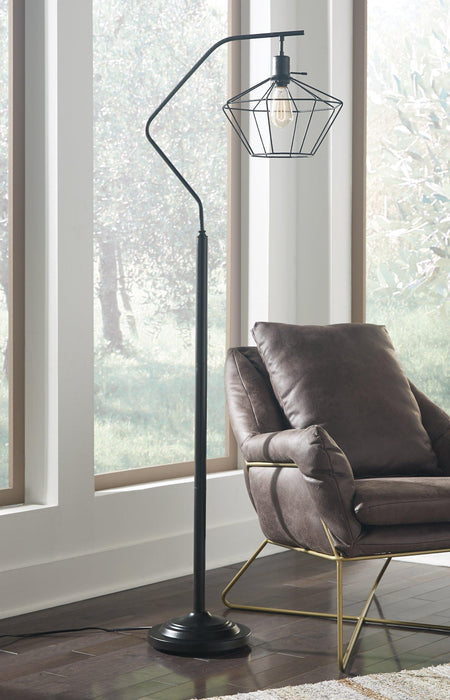 Makeika Floor Lamp - MR ZEE FURNITURE