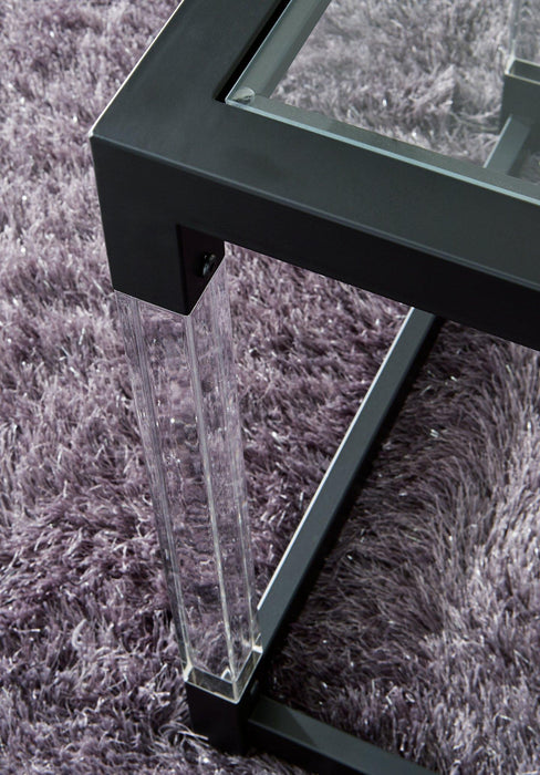 Nallynx End Table - MR ZEE FURNITURE