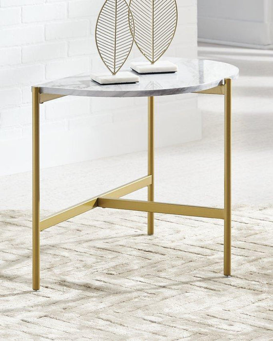 Wynora Chairside End Table - MR ZEE FURNITURE