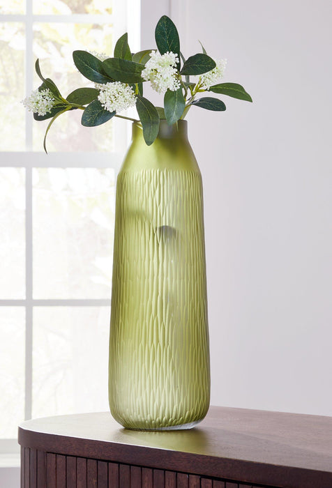 Scottyard Vase - MR ZEE FURNITURE