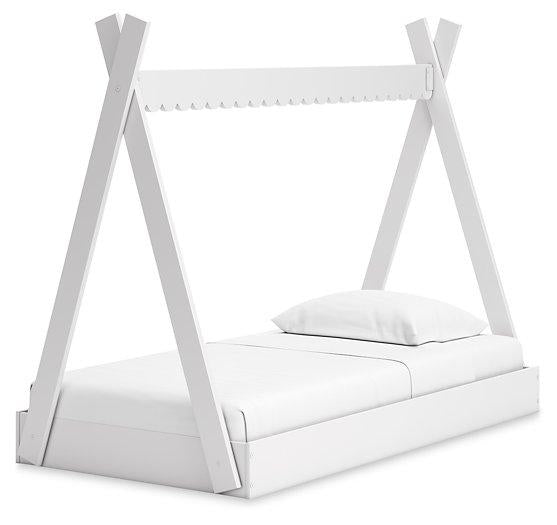 Hallityn Bed - MR ZEE FURNITURE