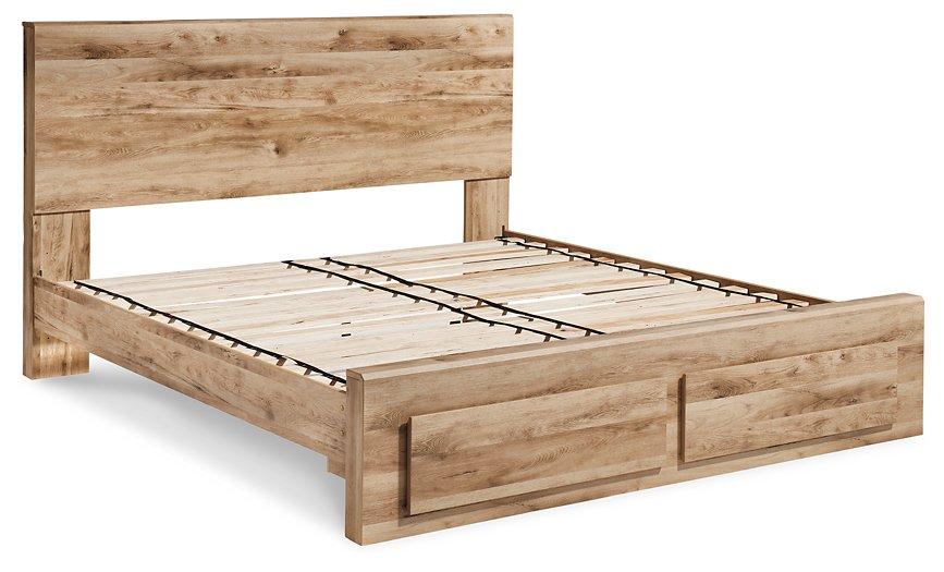 Hyanna Panel Storage Bed - MR ZEE FURNITURE