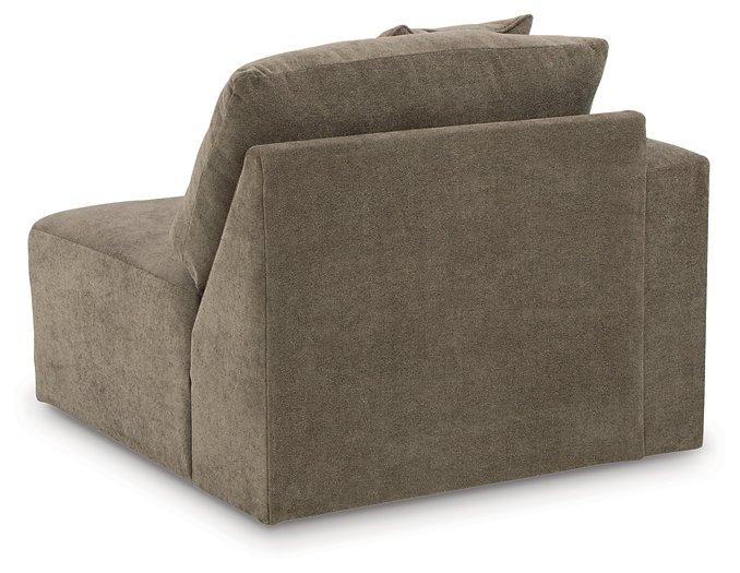 Raeanna Sectional Sofa - MR ZEE FURNITURE