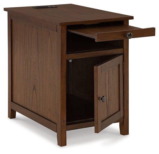 Treytown Chairside End Table - MR ZEE FURNITURE