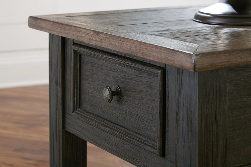 Tyler Creek End Table - MR ZEE FURNITURE