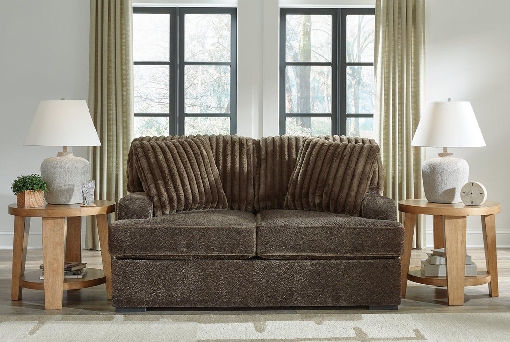 Aylesworth Loveseat - MR ZEE FURNITURE