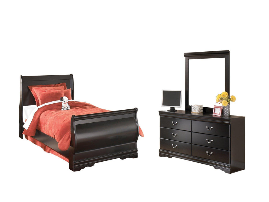 Huey Vineyard Bedroom Set - MR ZEE FURNITURE