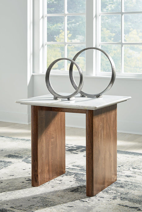 Isanti End Table - MR ZEE FURNITURE