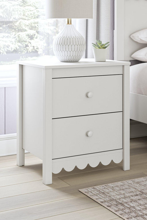 Hallityn Nightstand - MR ZEE FURNITURE