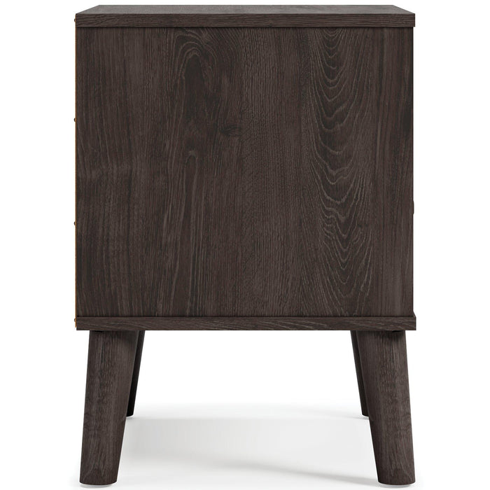 Piperton Nightstand - MR ZEE FURNITURE