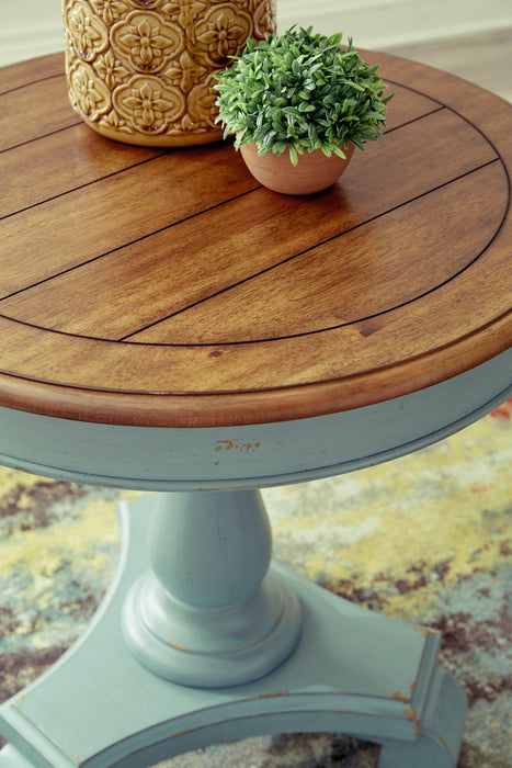 Mirimyn Accent Table - MR ZEE FURNITURE