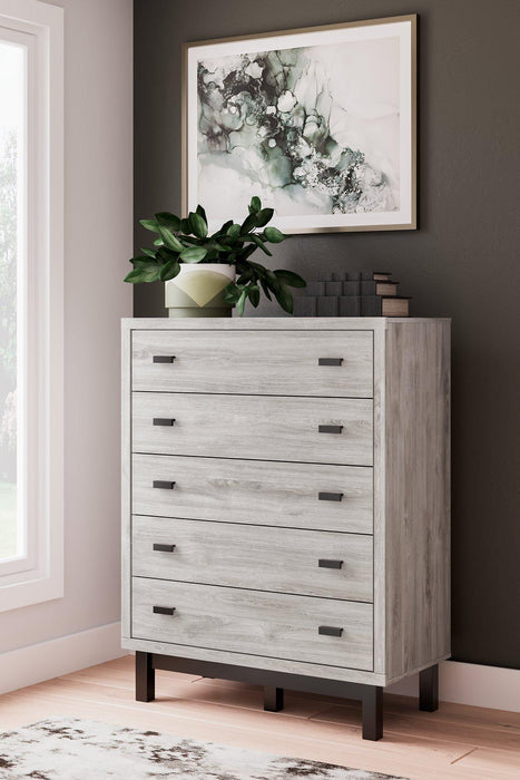 Vessalli Chest of Drawers - MR ZEE FURNITURE