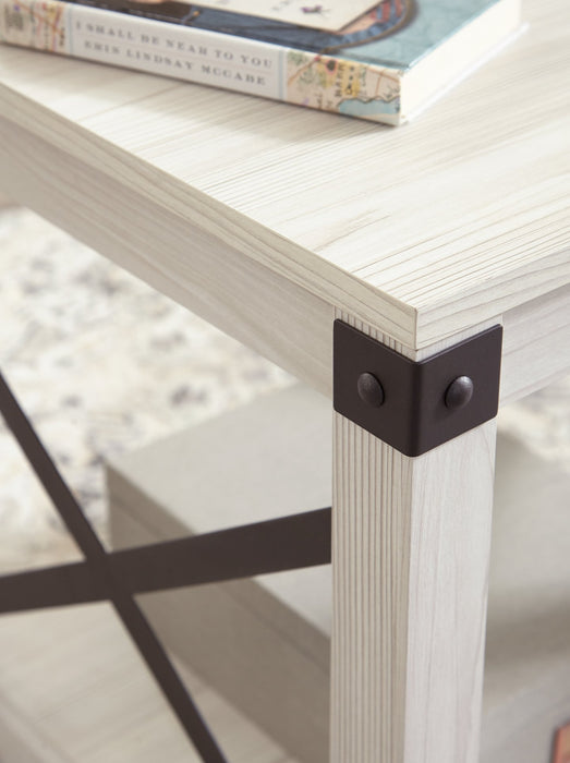 Bayflynn End Table - MR ZEE FURNITURE